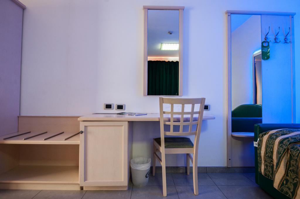 ורג'אטה Orange Motel מראה חיצוני תמונה