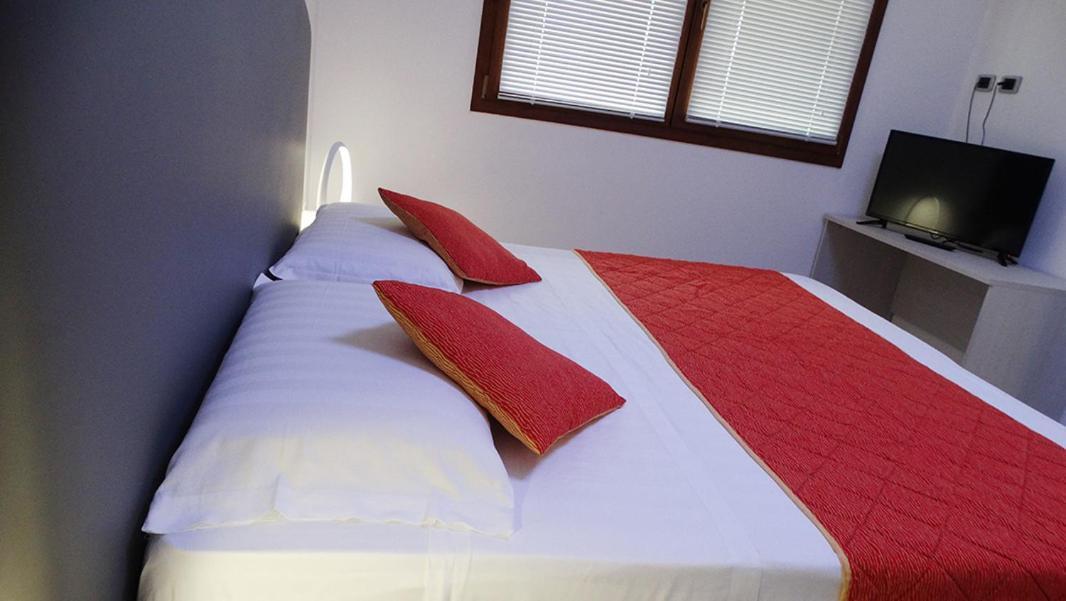ורג'אטה Orange Motel מראה חיצוני תמונה